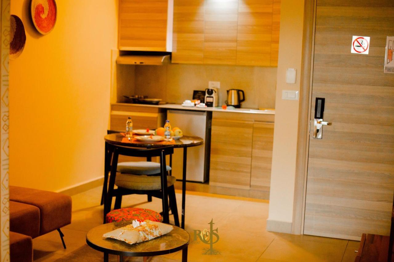 Roots Hotel Apartments Abican Dış mekan fotoğraf