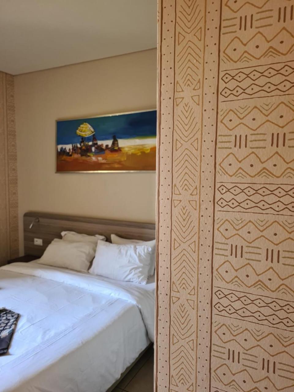 Roots Hotel Apartments Abican Dış mekan fotoğraf