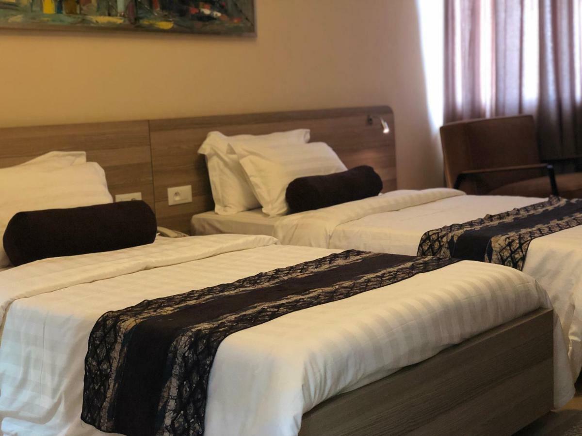 Roots Hotel Apartments Abican Dış mekan fotoğraf