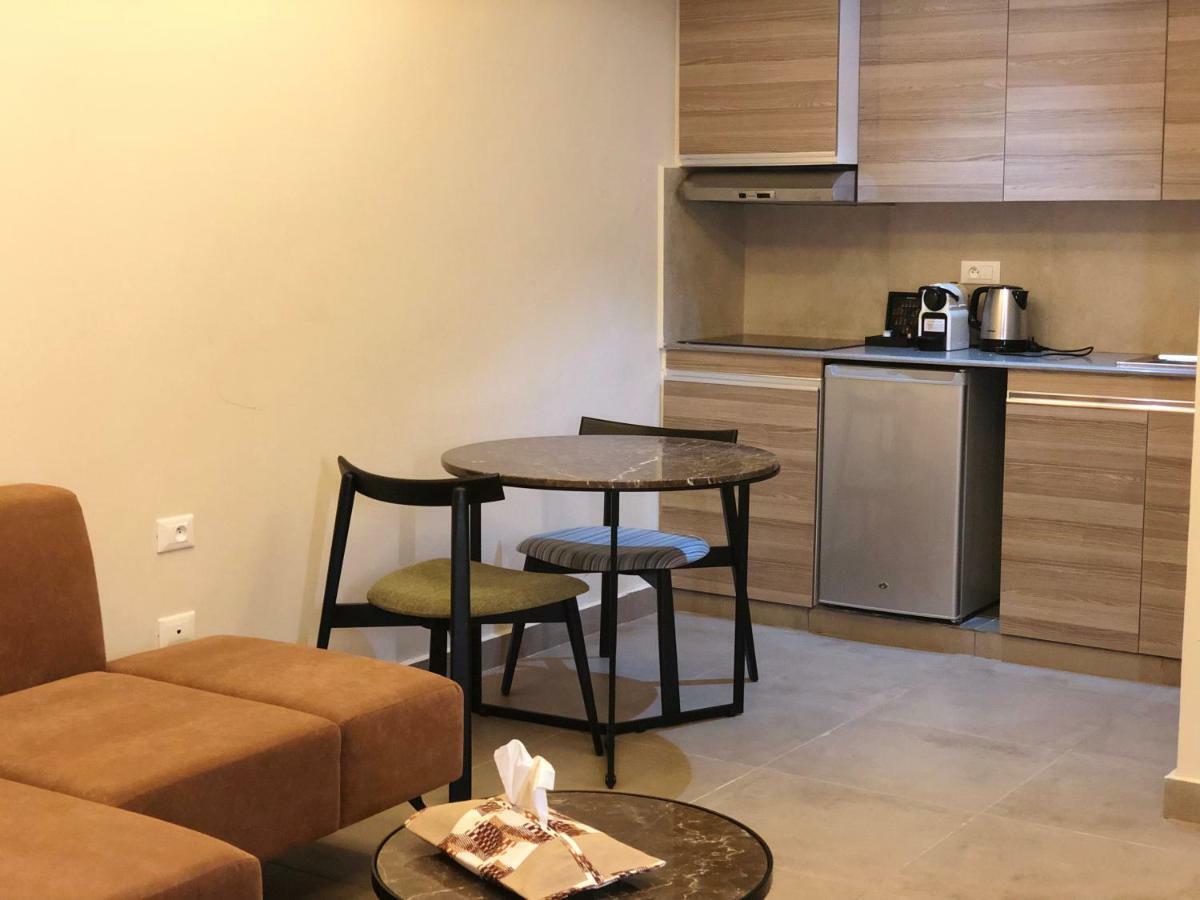 Roots Hotel Apartments Abican Dış mekan fotoğraf